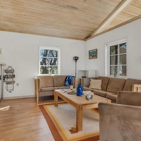 Holiday home Stunning In Nibe With Kitchen Store Ajstrup